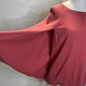 Trina Turk Shirt Womens Medium Fuschia Knit Sweater Cape Poncho Top Sleeveless